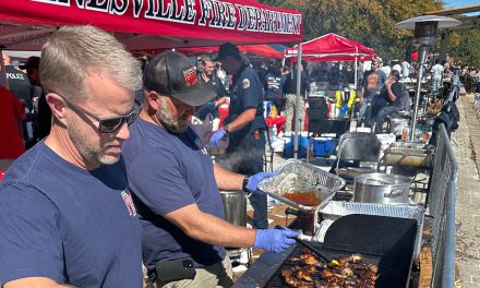 Thousands attend ChickenFest at LLOP
