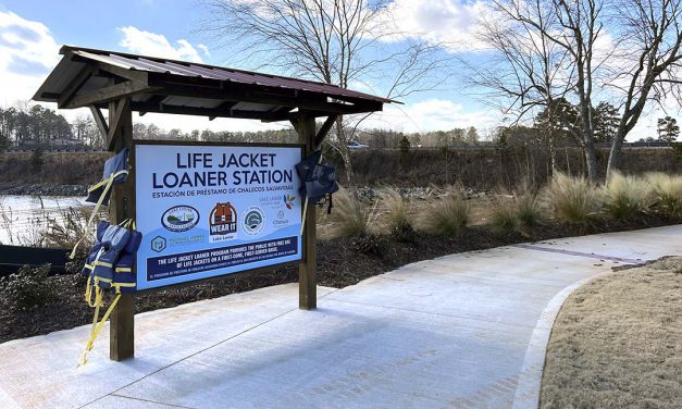 Friends of Lake Lanier seek “loaner” life jackets